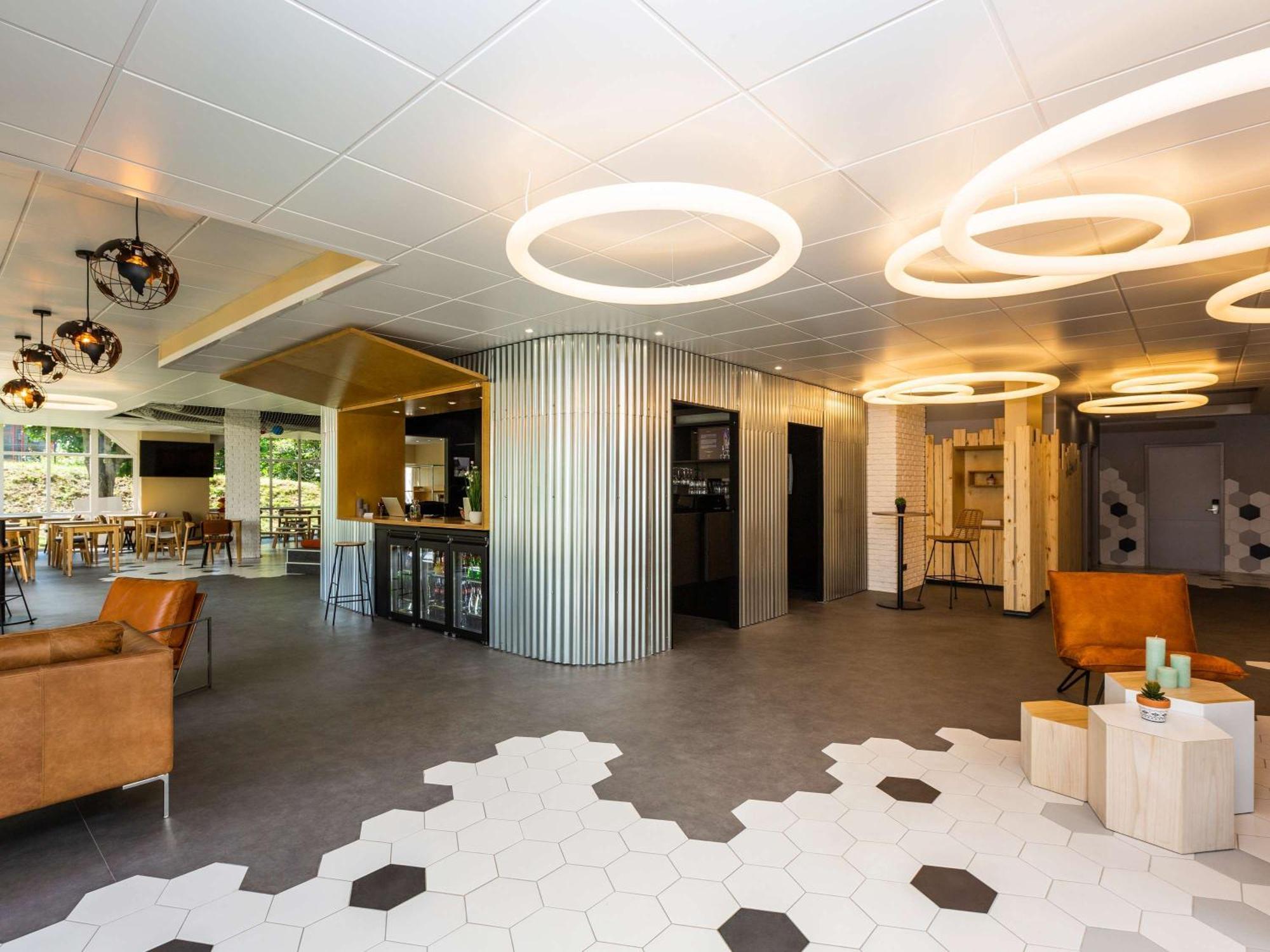 Hotel Ibis Styles Bobigny Centre Prefecture Exterior foto