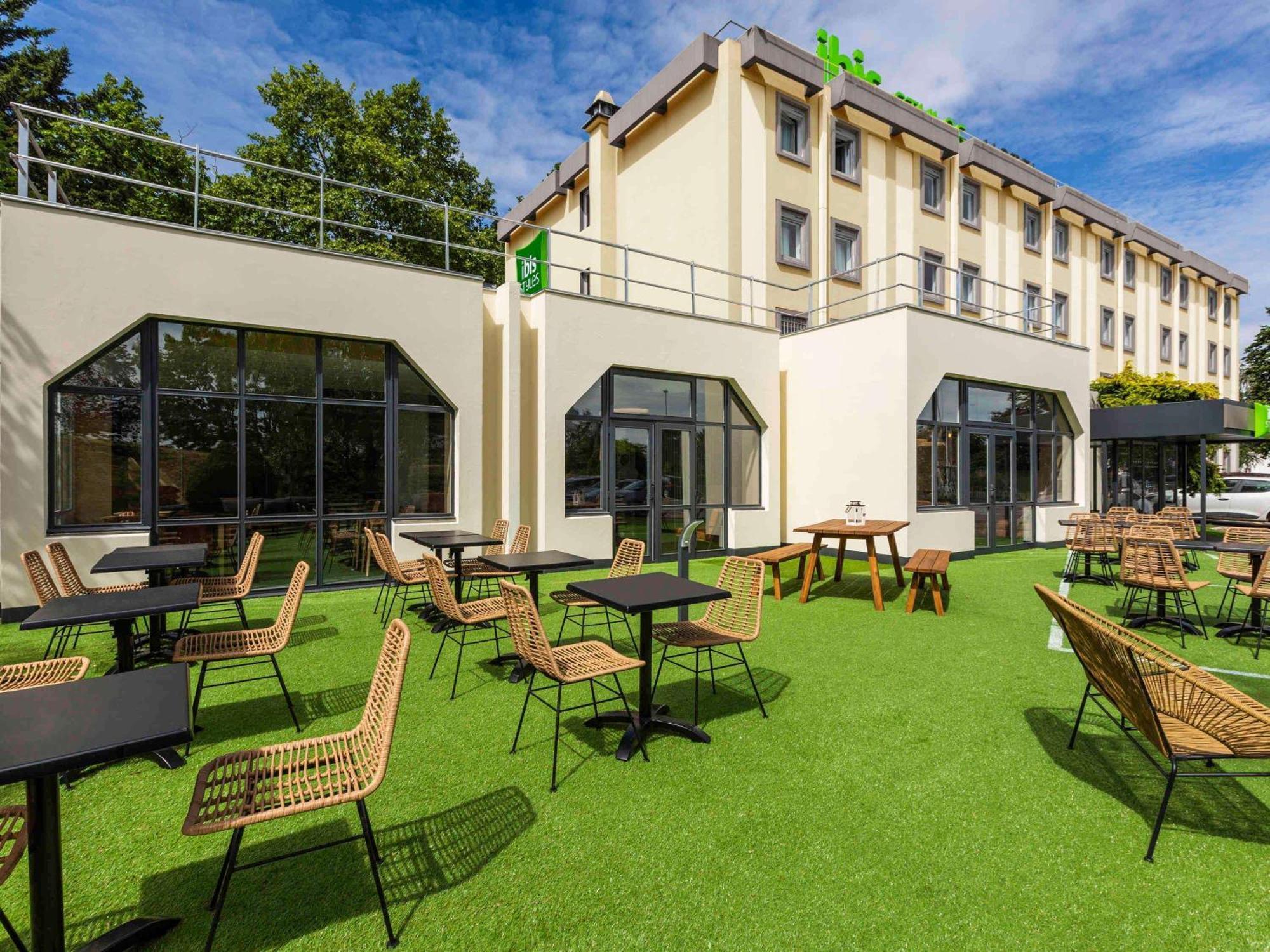 Hotel Ibis Styles Bobigny Centre Prefecture Exterior foto