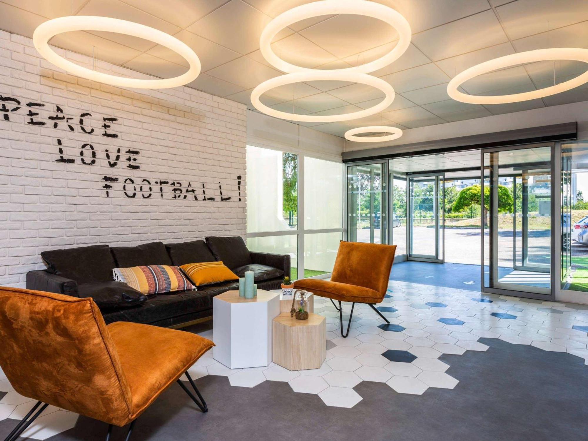 Hotel Ibis Styles Bobigny Centre Prefecture Exterior foto